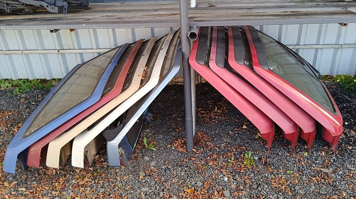 Škoda Felicia a Favorit 5-té dveře slušné (více ks/ barev) - 2