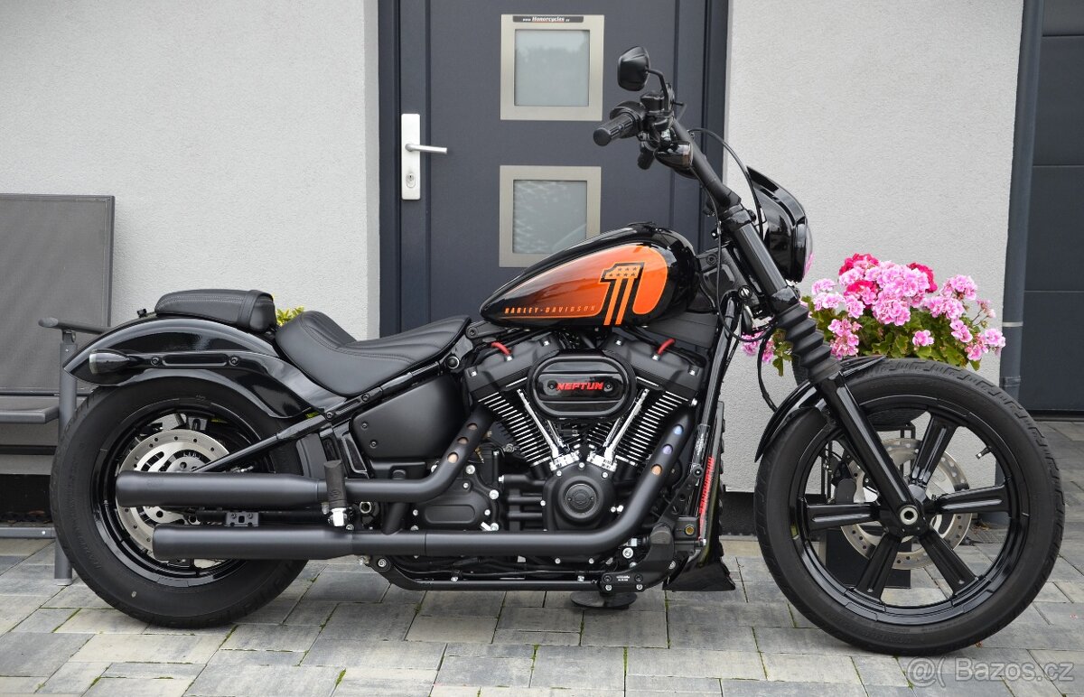 Harley Davidson Softail Street Bob 114 CZ původ / záruka - 2