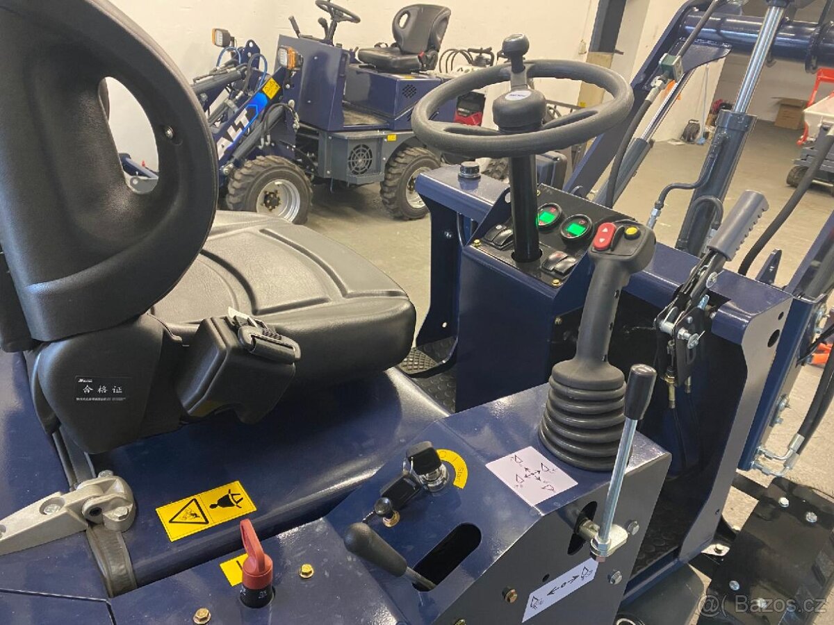 Kloubový nakladač Yanmar Motor 3TNV74 - 2