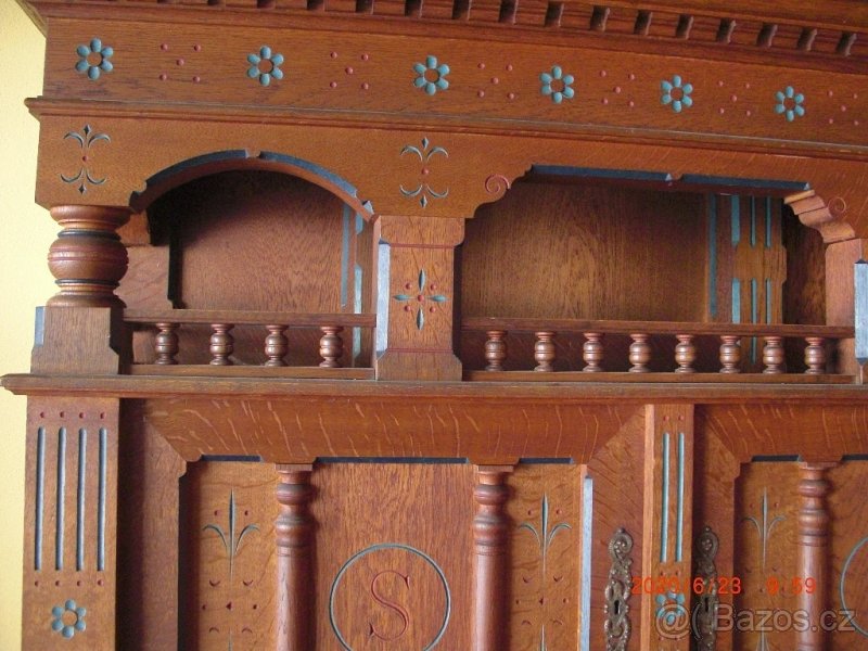 starožitny nábytek - 2