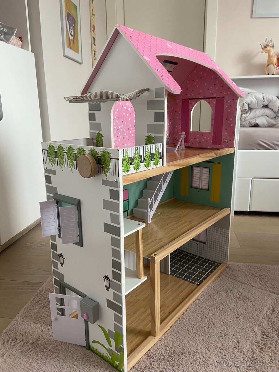 Domeček pro panenky - 2