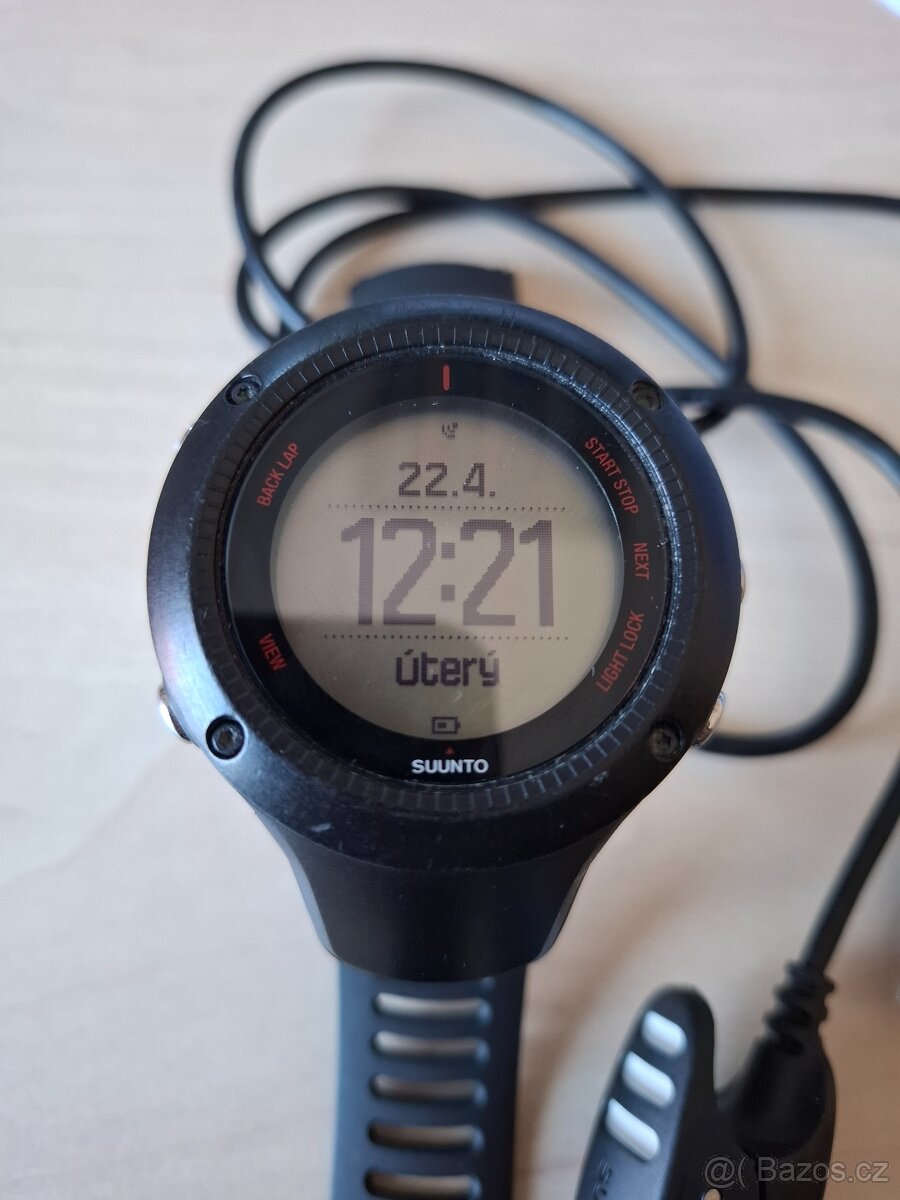 Suunto Ambit3 Run - černé - super stav - 2