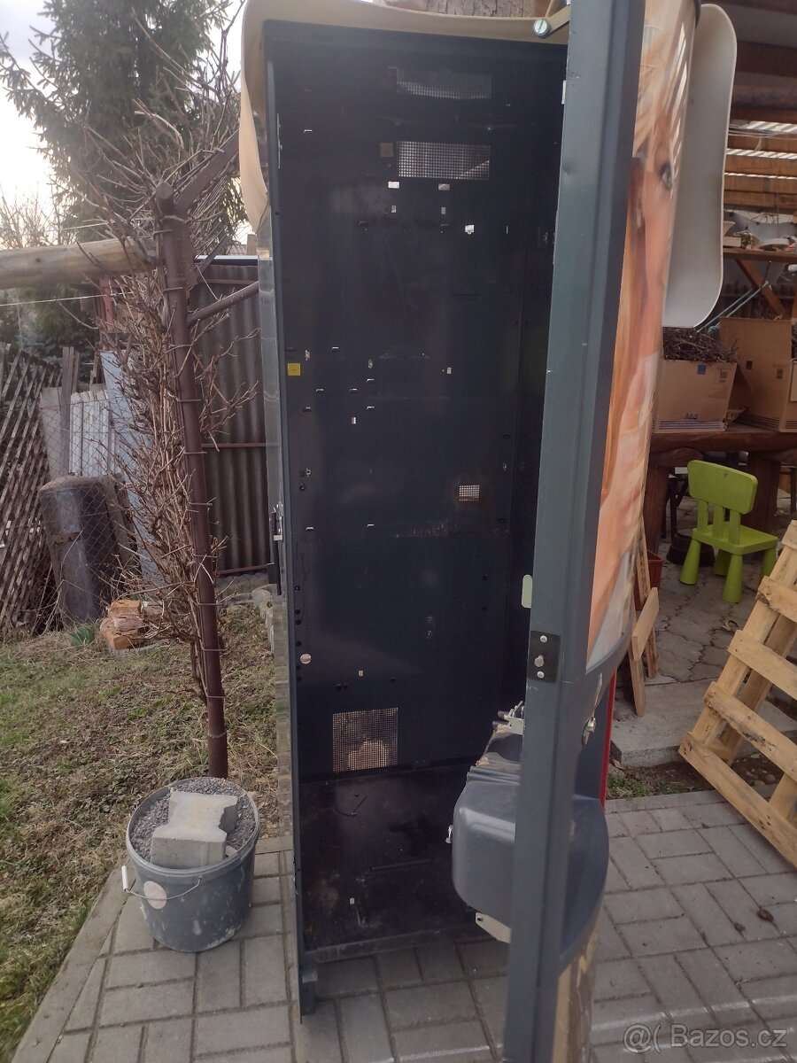 vypreparovaný skelet z náp.automatu - 2