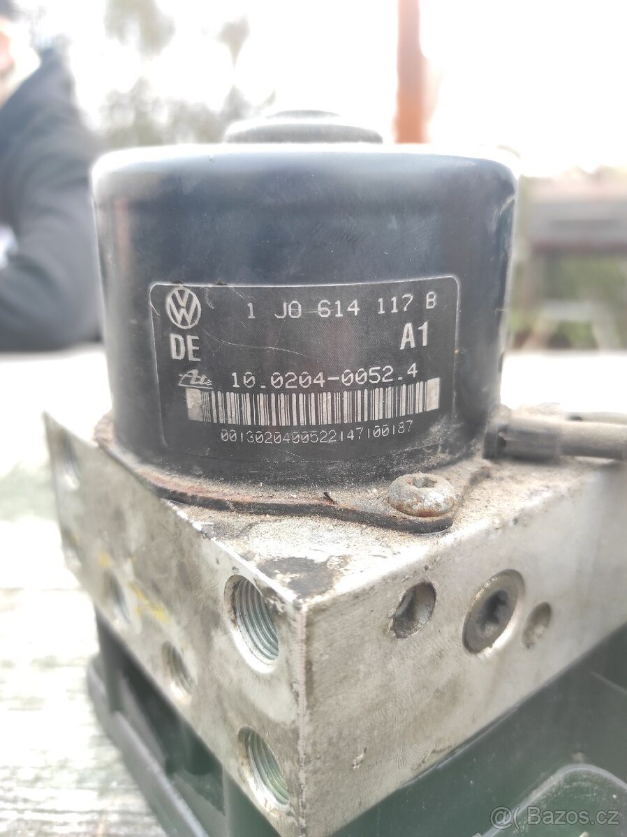 Abs pumpa 1J0 614 117B - 2