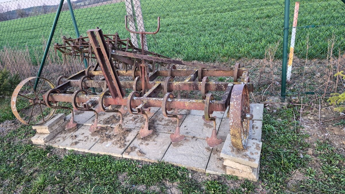 Kypřič půdy harky podmítač - 2