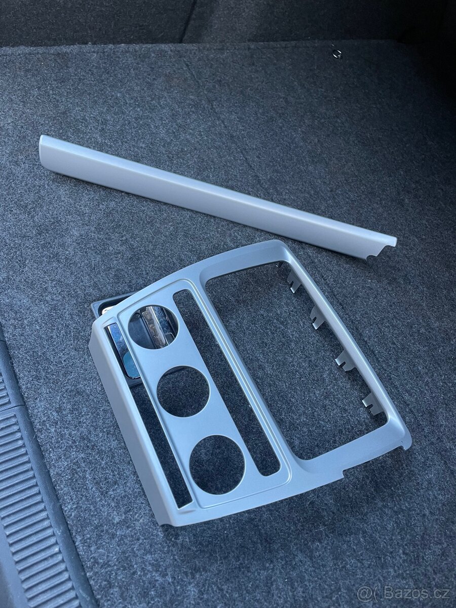 Rámeček autorádia + lišta Škoda Octavia 2 - 2