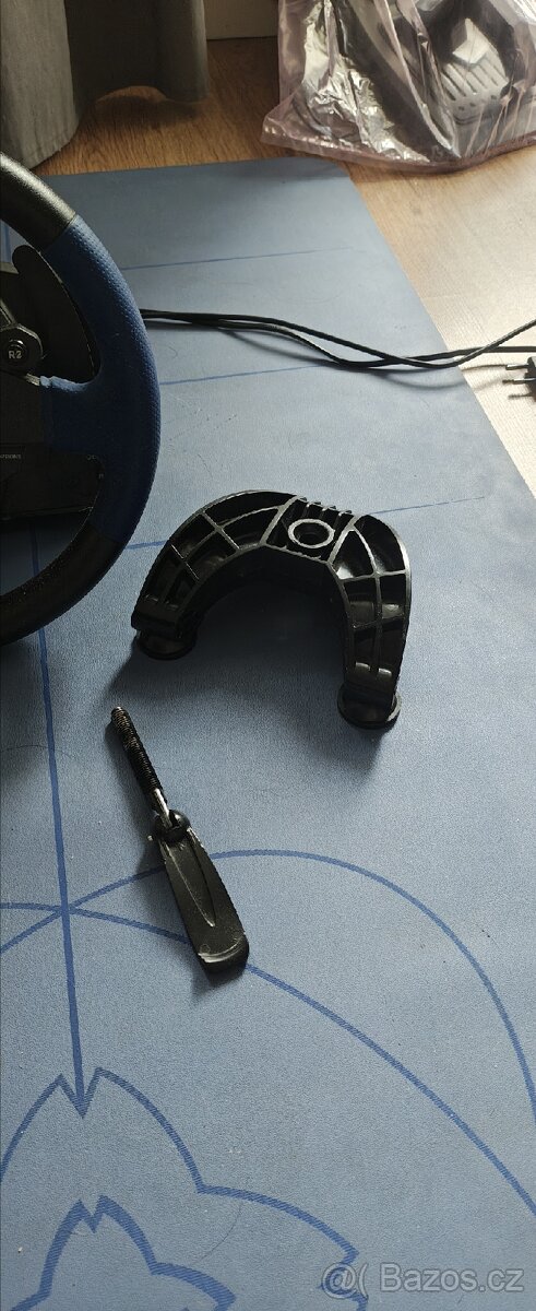 Prodám volant t150 thrustmaster na ps 4 - 2