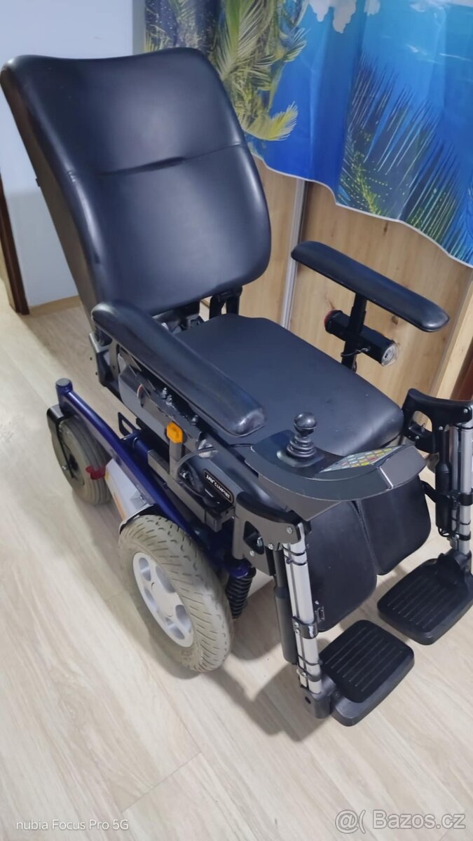 Invalidní elektrický vozik - 2