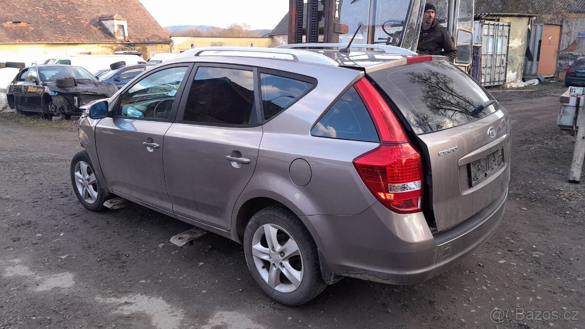 Kia Ceed kombi dily - 2