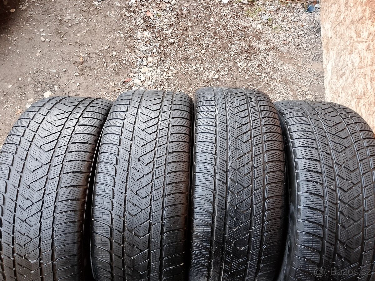 285/45/21 113w Pirelli - zimní pneu 4ks - 2