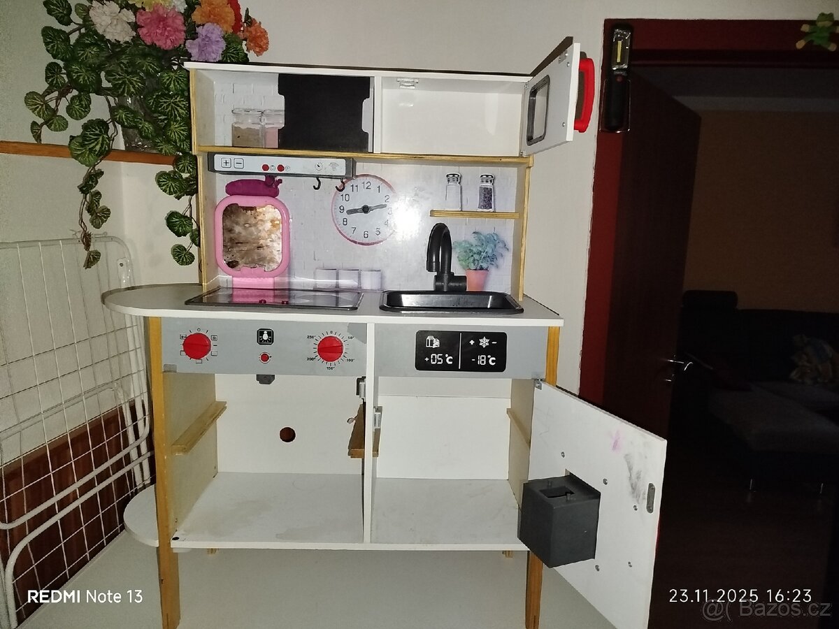 Dětská dřevěná kuchyňka TOP. - 2