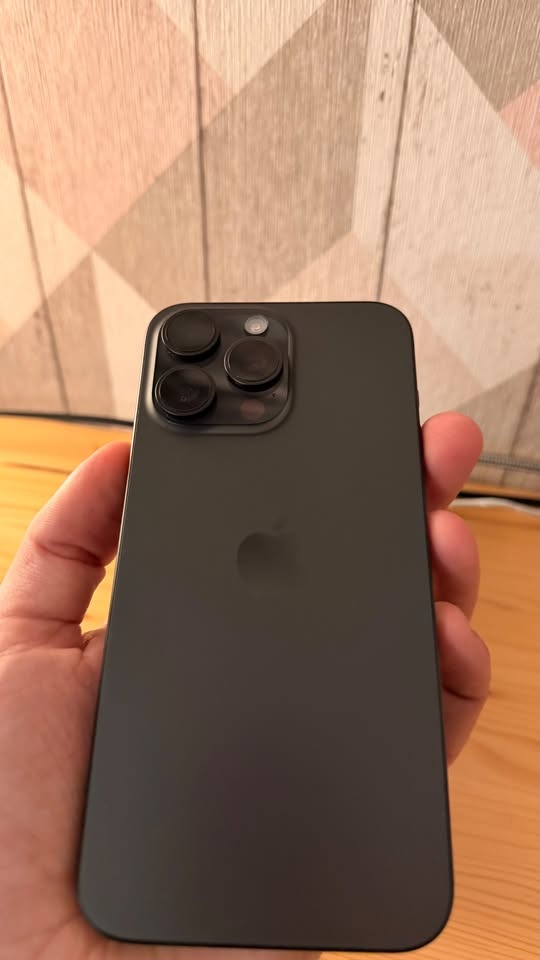 iPhone 15 Pro Max 512GB - ZDARMA KRYT a SKLO, ORIG BALENÍ - 2