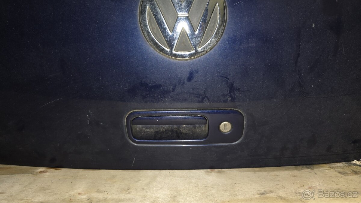Volkswagen Golf 4 dveře kufru - 2