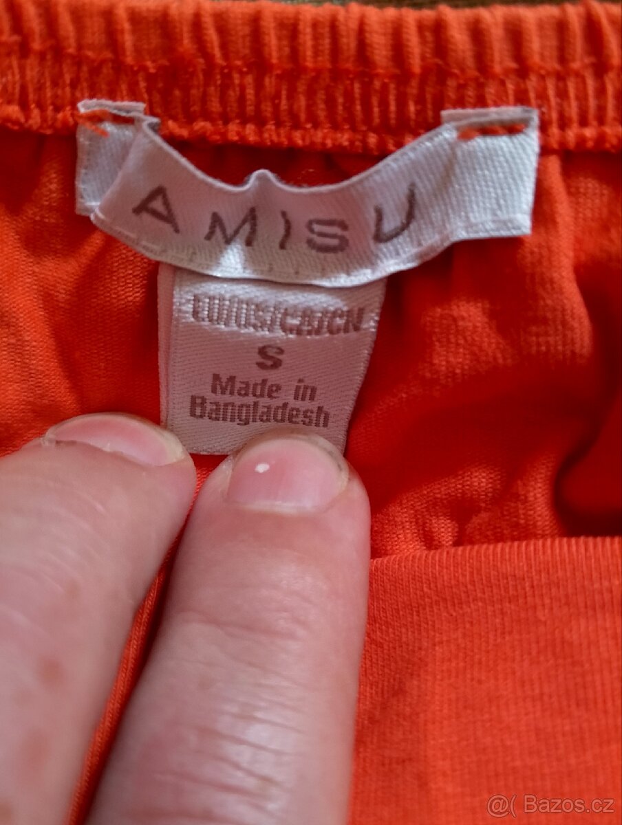 Top bez ramínek.. - 2