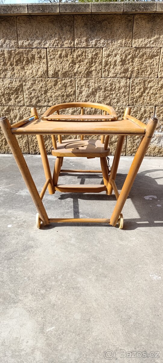 Dětská jídelní stolička - 2