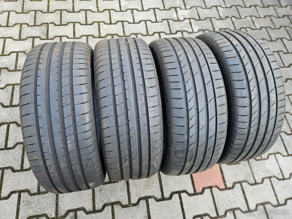 Letní pneumatiky 235/45/19 - 2