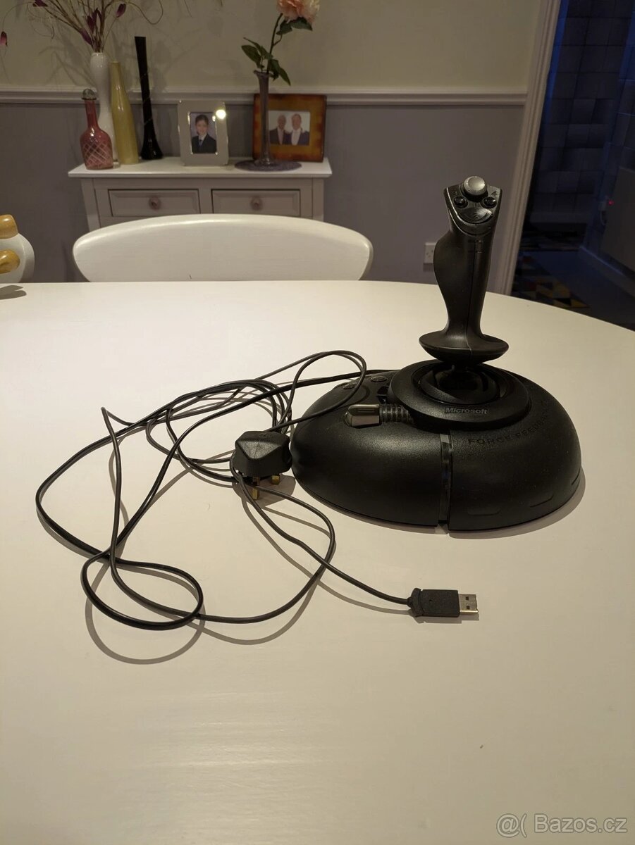 Microsoft Sidewinder Force Feedback 2 - 2