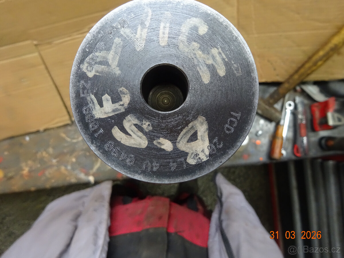 Renault DXI 5 Deutz vačková hřídel 7421451253 - 2