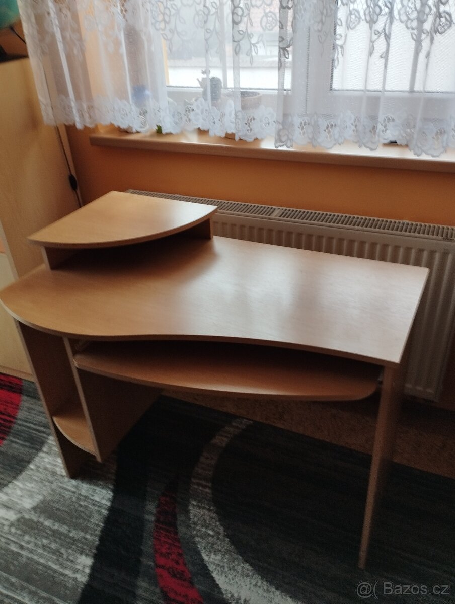 PC stolek - 2