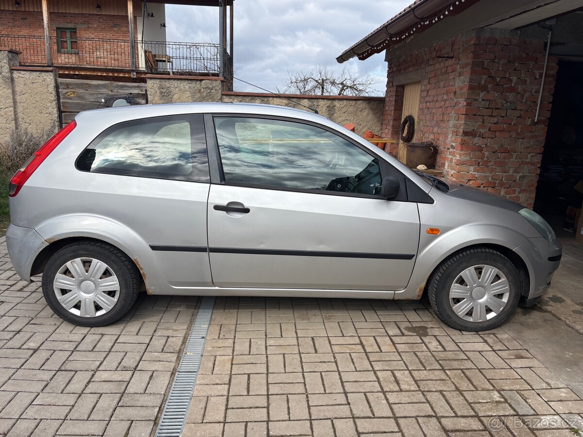 Ford fiesta - 2