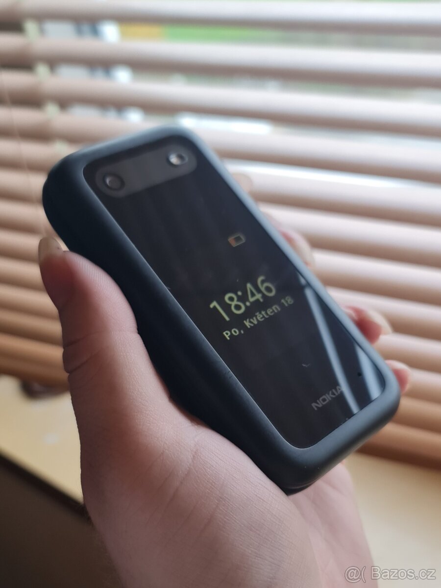 Nokia 2660 Flip - 2