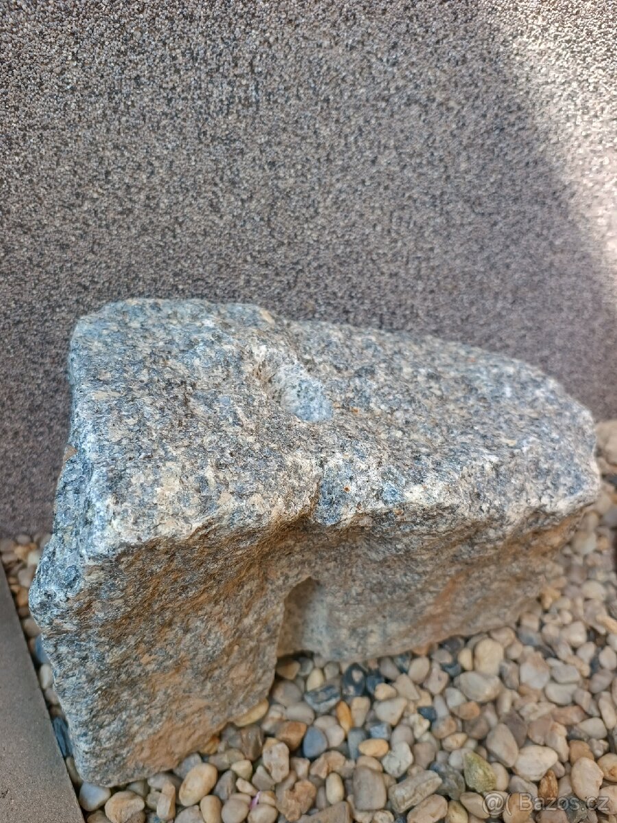 Kámen s dírou - 2