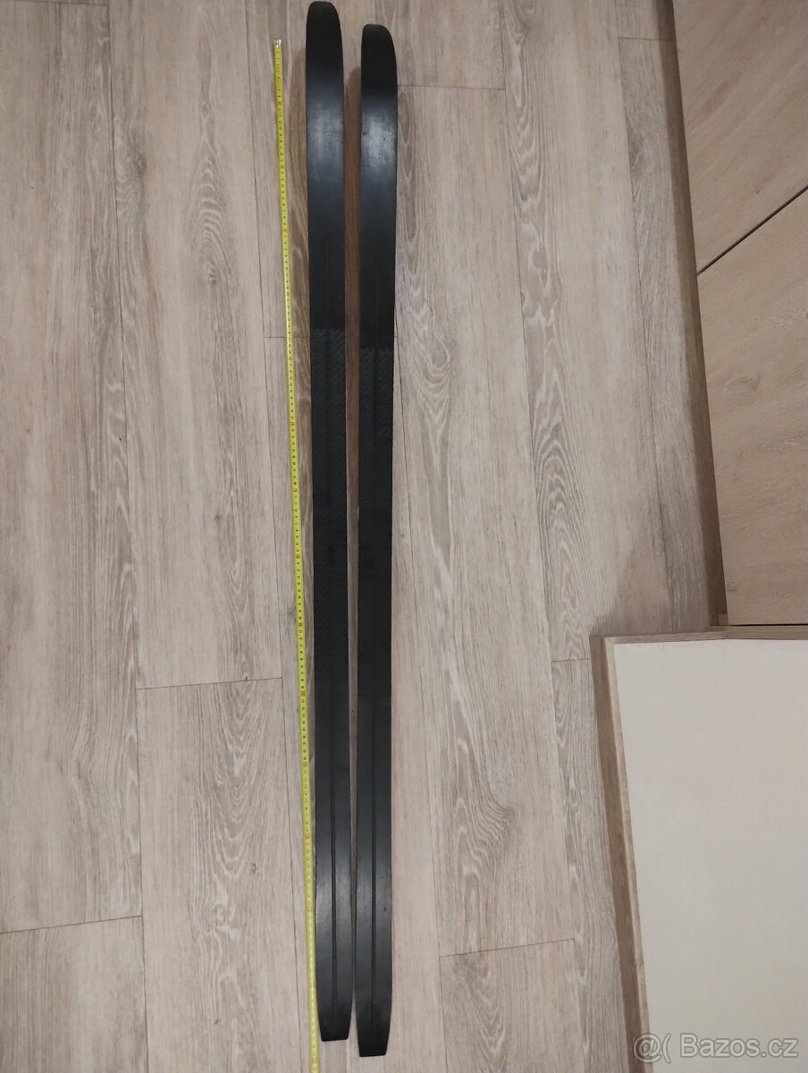 Prodám dětské běžky Atomic 150 cm - 2