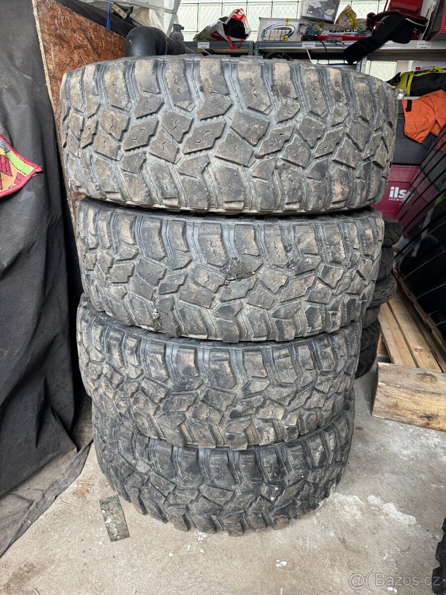 Pneumatiky Cooper Discoverer STT PRO 265/70 R17