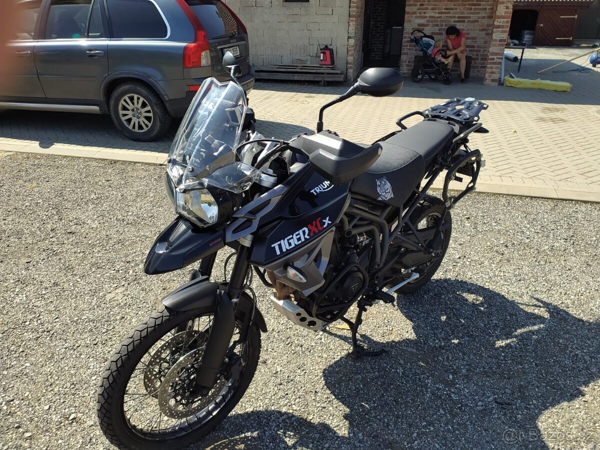 Triumph Tiger 800