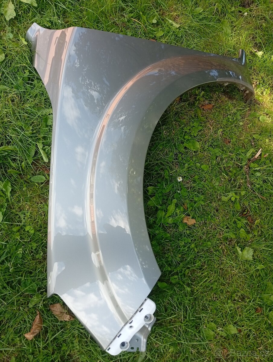 NISSAN NAVARA D23 RV 2020 BLATNÍK PRAVÝ A LEVÝ - 2