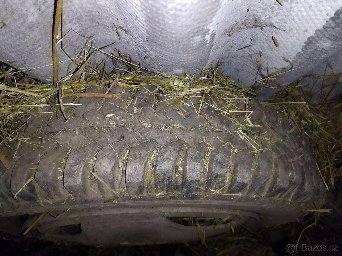 Pneumatiky, valník - 2