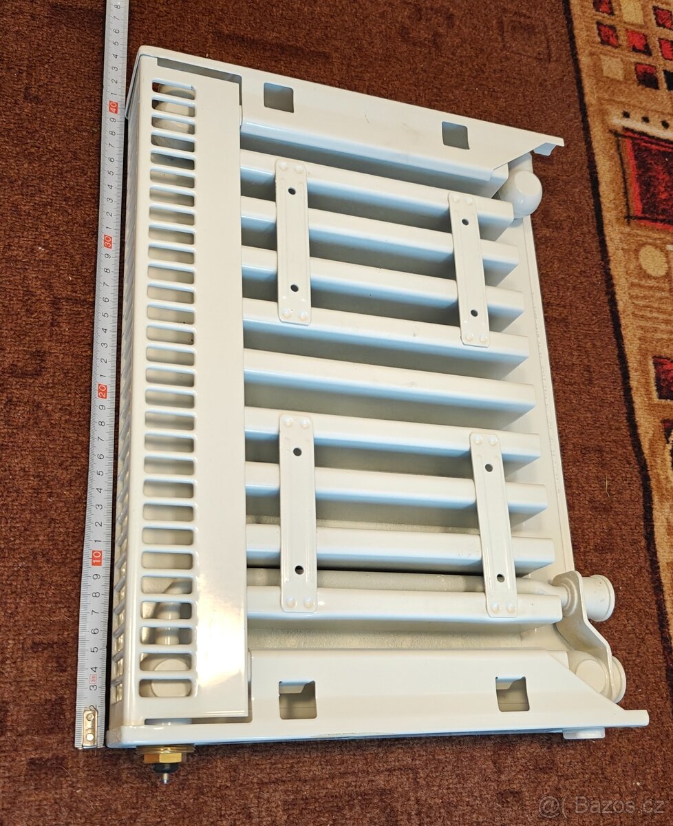 Radiátor s termo ventilem - 2