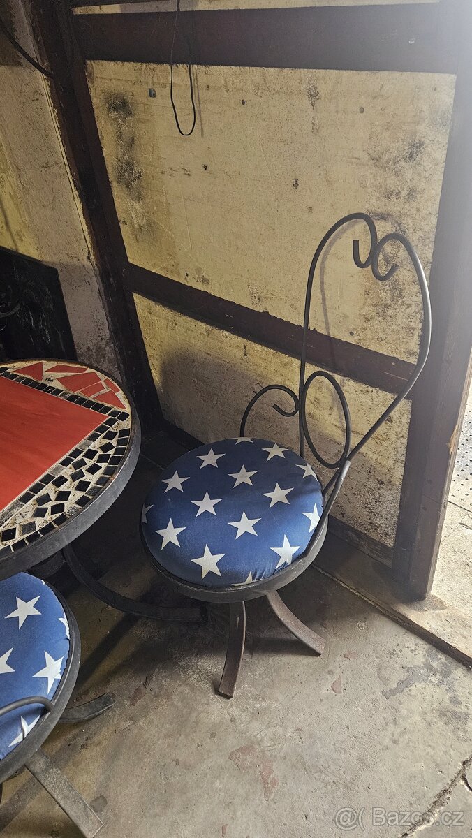 Zahradní kovaný set - 2