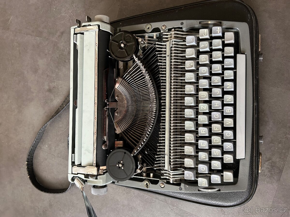Psací stroj - 2