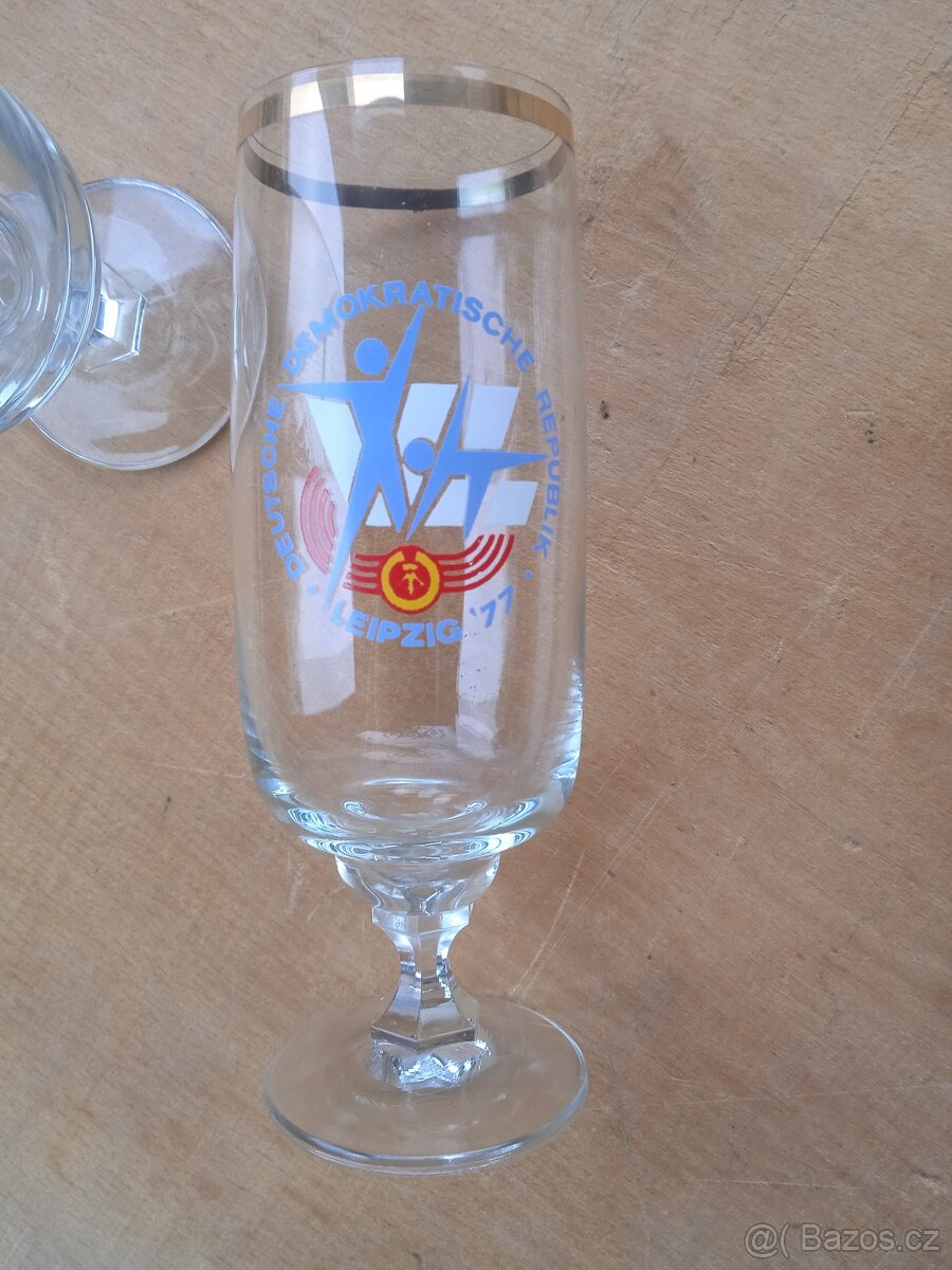 Skleničky se stopkou, z NDR, r. 1977 - 2