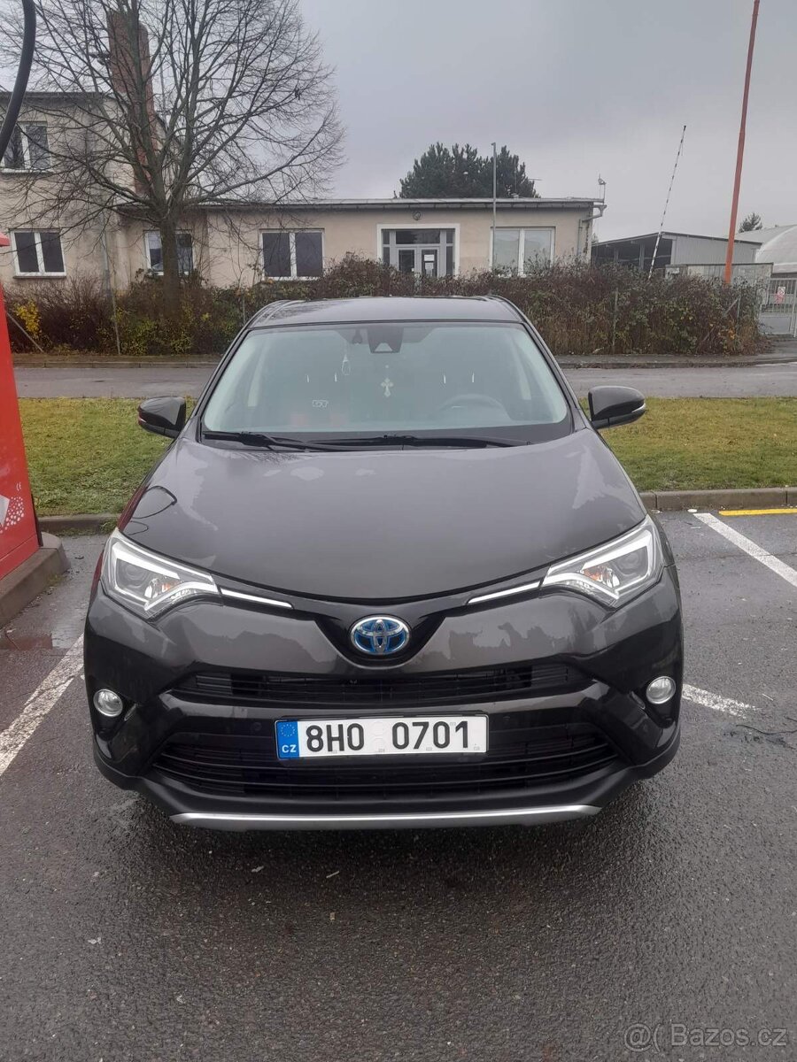 Toyota RAV4 Hybrid - 2