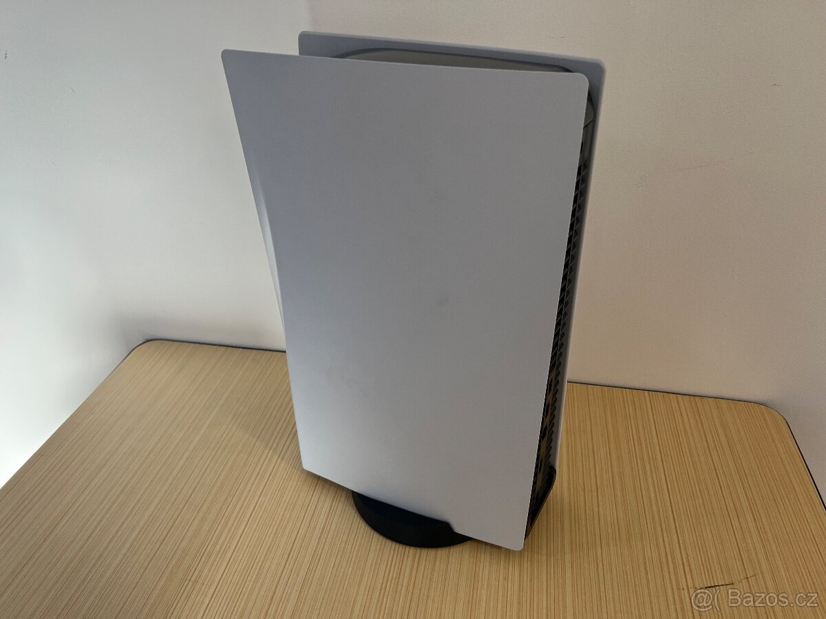 PlayStation 5 s mechanikou - 2