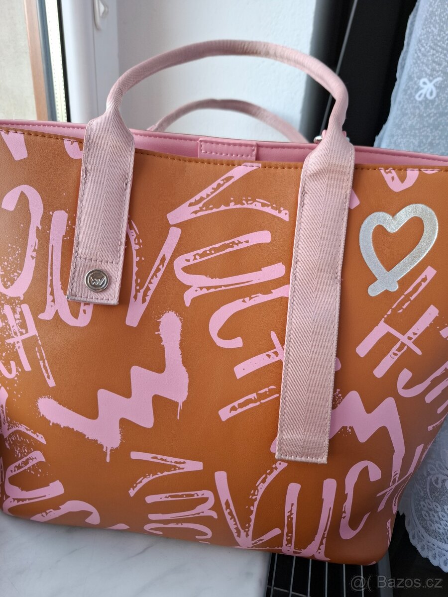 Kabelka Vuch s peněženkou - 2