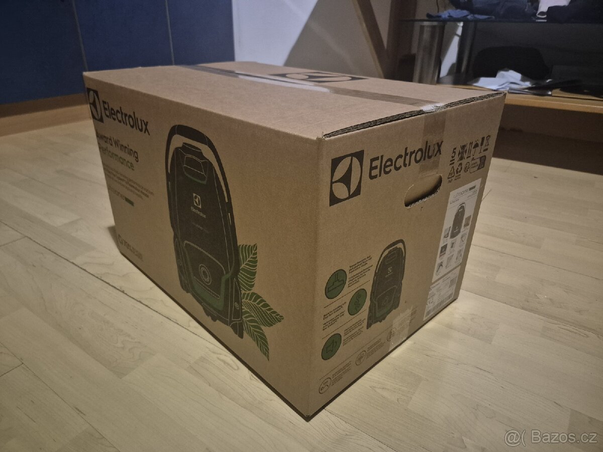 SÁČKOVÝ VYSAVAČ ELECTROLUX - 2