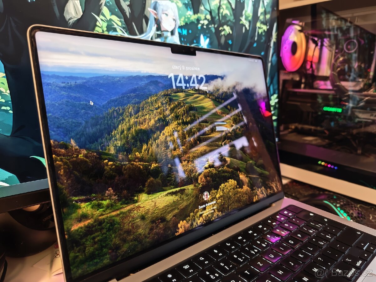 Macbook Pro 14 inch M3, 16 GB, 512 GB - 2