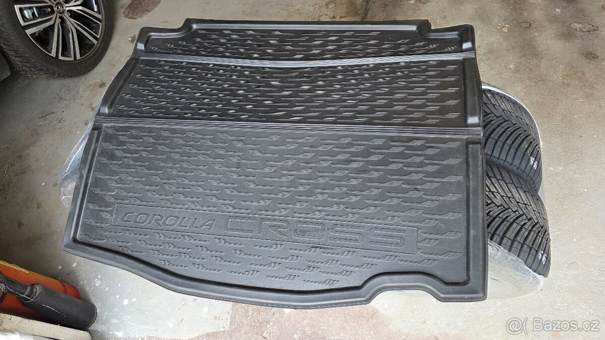 Vana do kufru Toyota Corolla Cross ORIGINÁL - 2