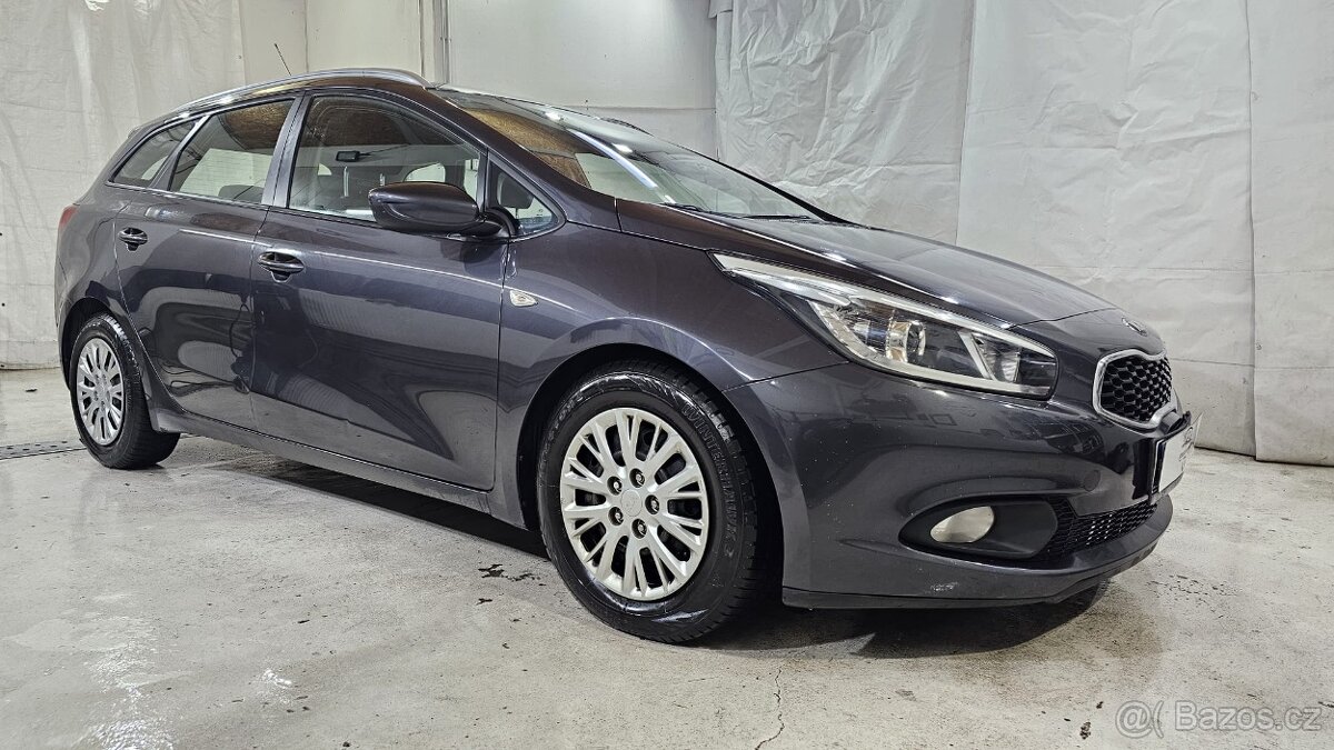 Prodám Kia ceed 1.6crdi sw 2013rv - 2