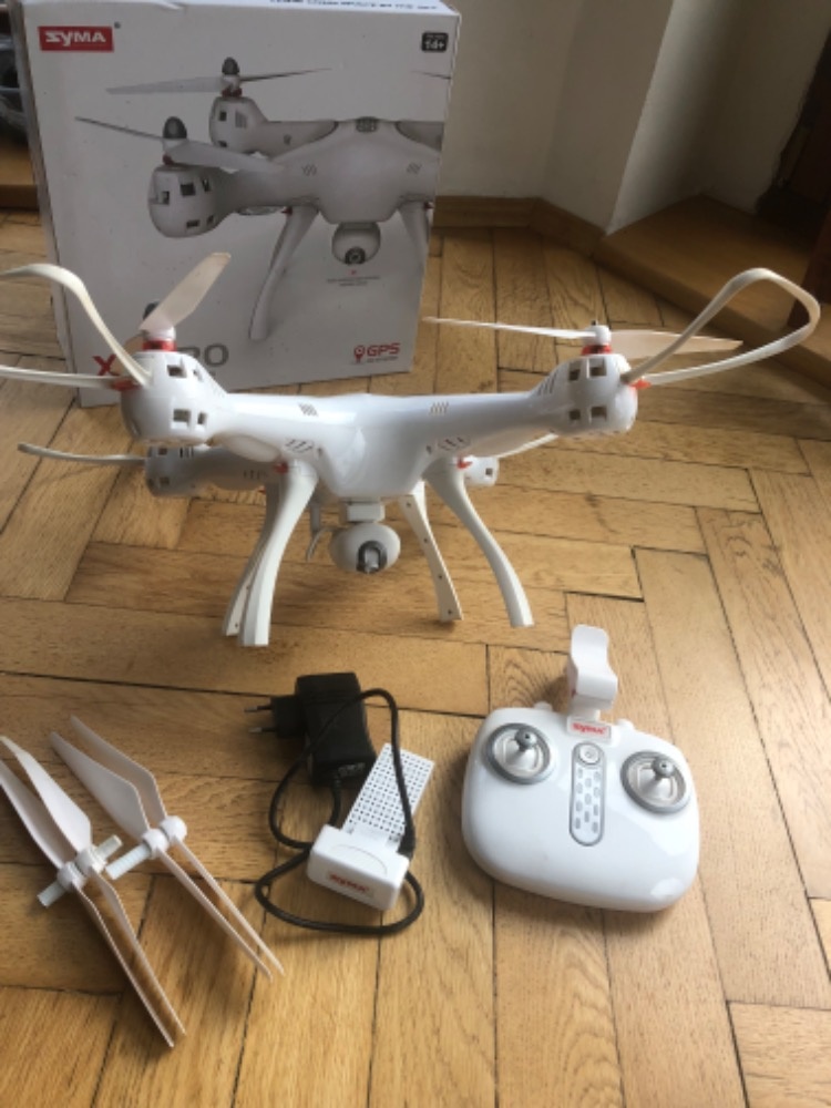Dron SYMAX8PRO - 2