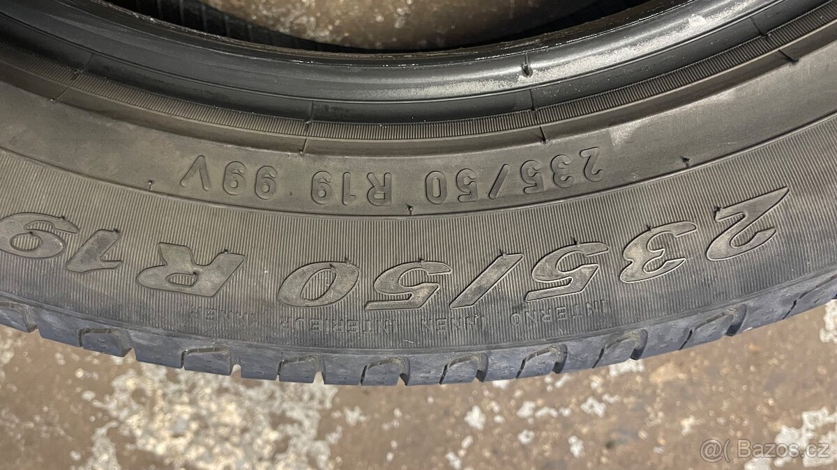 Letní pneu 235/50r19 - 2