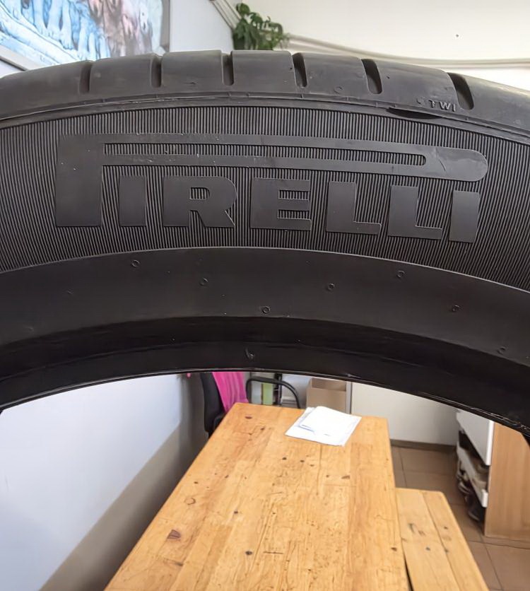PIRELLI P ZERO 285/45/R21 113Y - 2