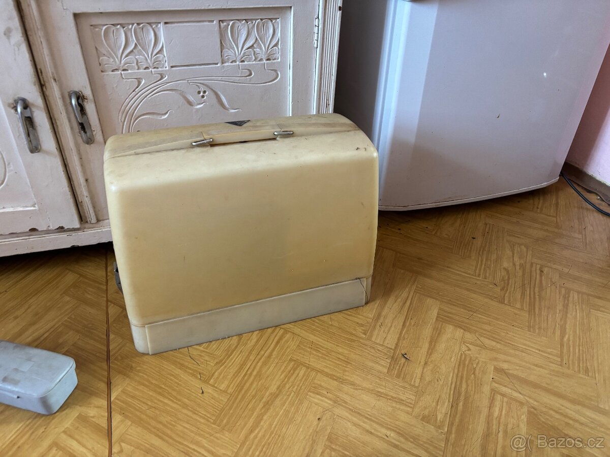 Siči stroj bagat 706 - 2