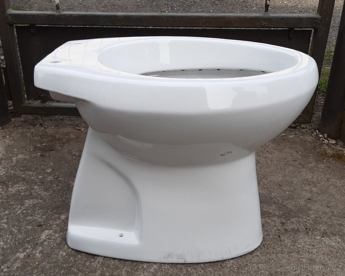Wc mísa - záchod - spodní odpad - 2