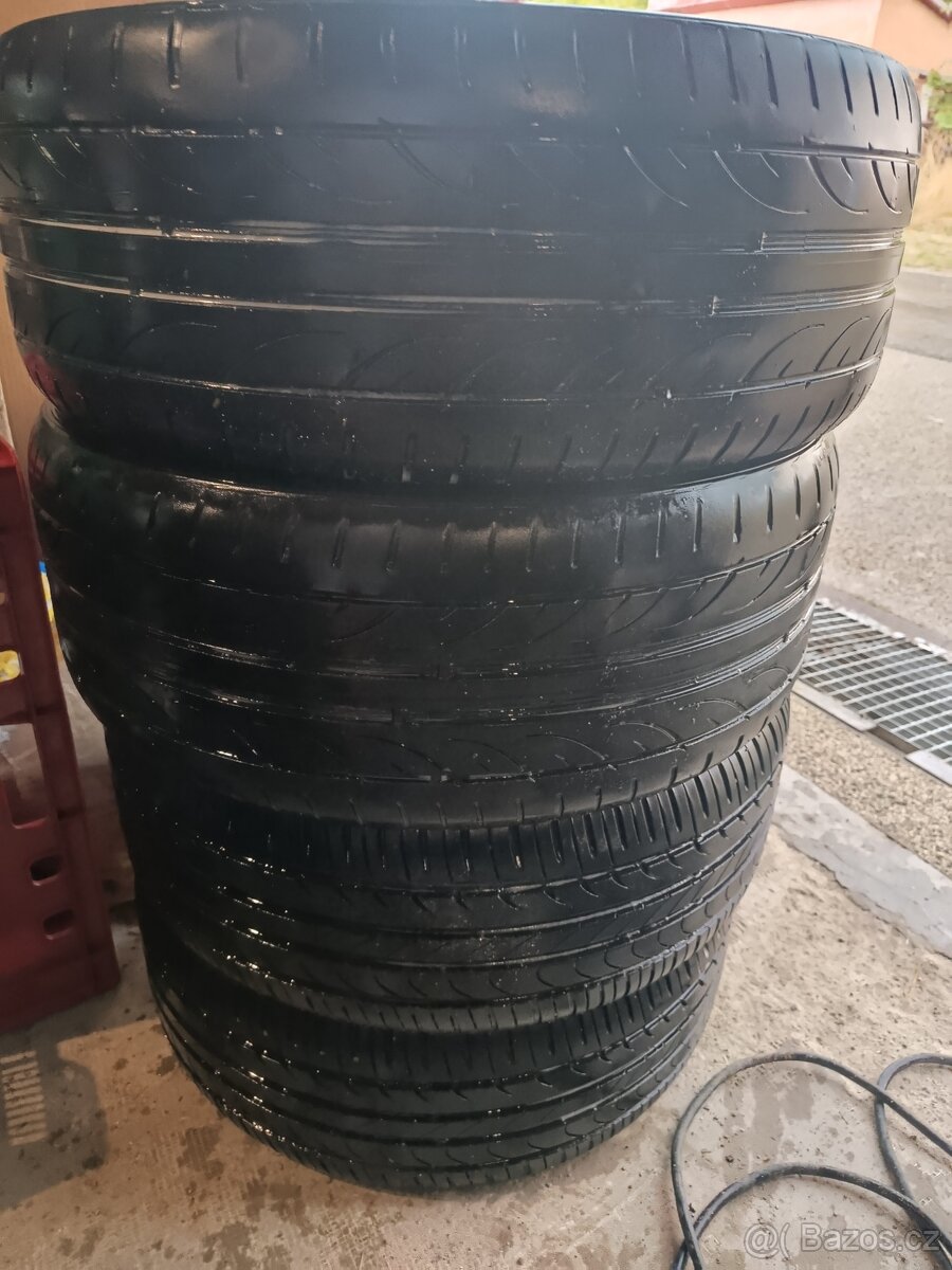 225 / 40 R 18 - 2