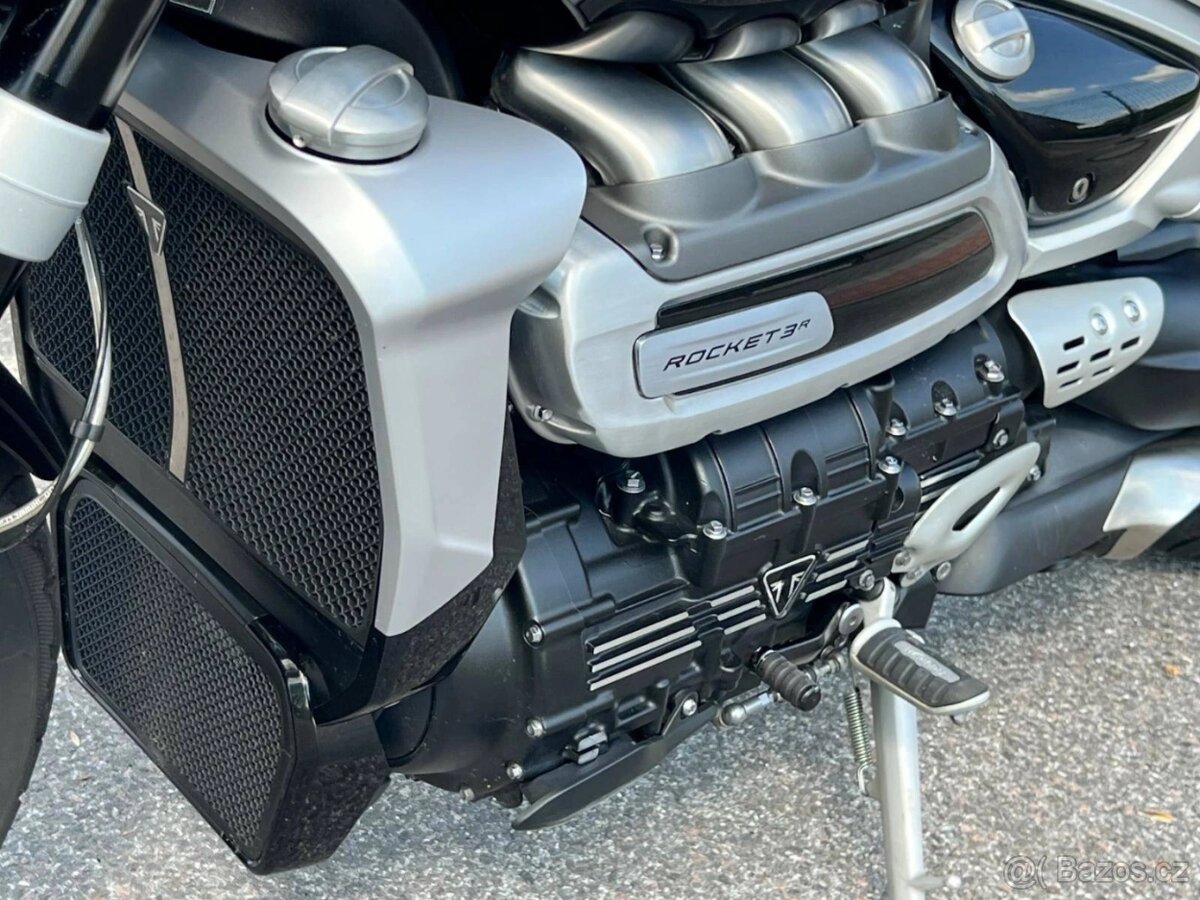 Triumph Rocket 3 R - 2