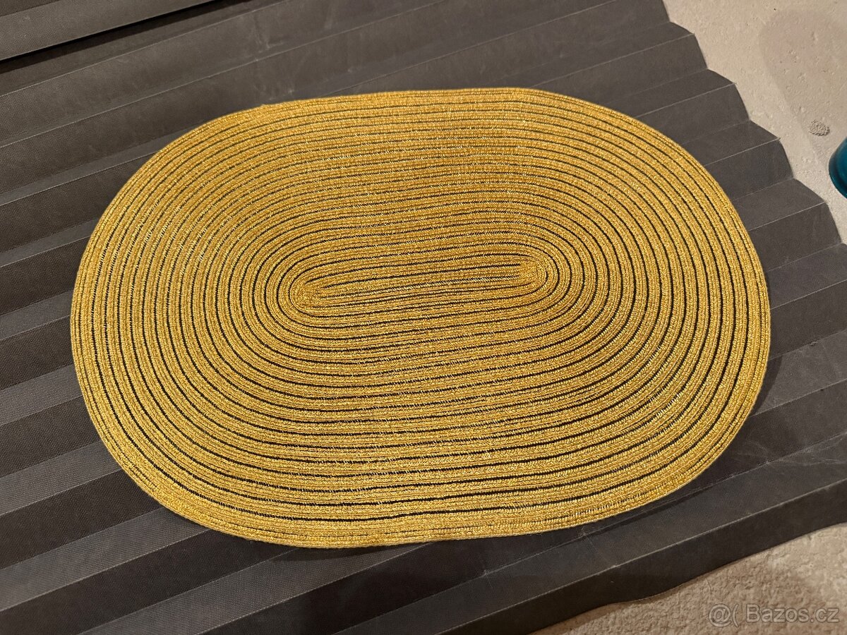 Zlate prostirani 4ks Tchibo - 2